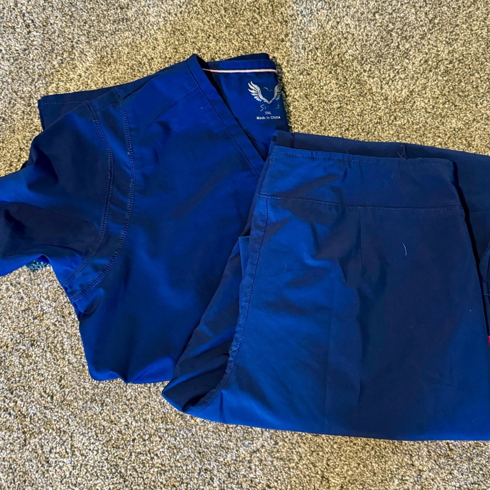 Smitten scrub set size small Navy blue with pink trim